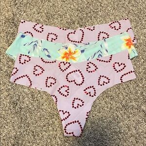 PINK VS No-Show Thongs